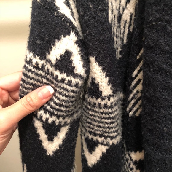 Abercrombie and Fitch Wool Cardigan - Picture 4 of 8